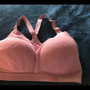 Pink by Victoria’s Secret sports bra